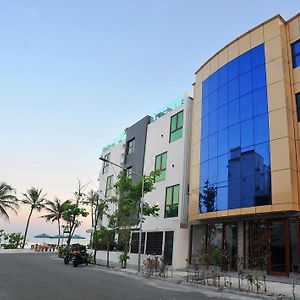 Turquoise Residence By Ui